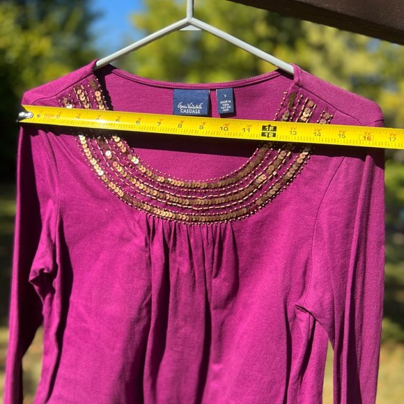 Beaded sequined yoke knit blouse - Picture 2 of 4